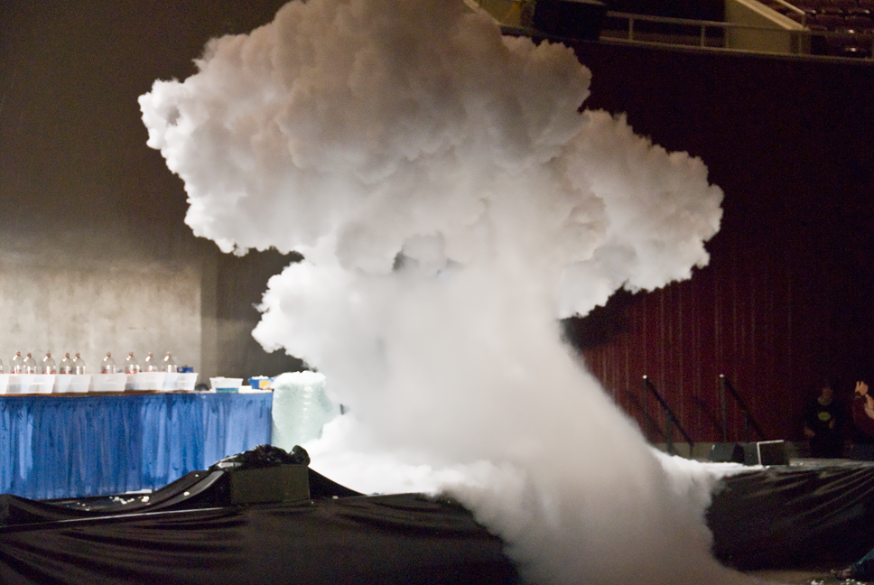 Liquid Nitrogen Explosion - NAEYC 08