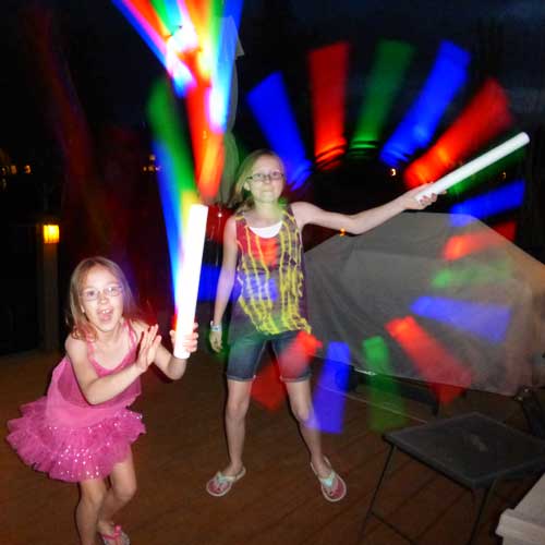 White LIghtning Stick - Separate Colors for Nighttime Fun! | Steve Spangler Science