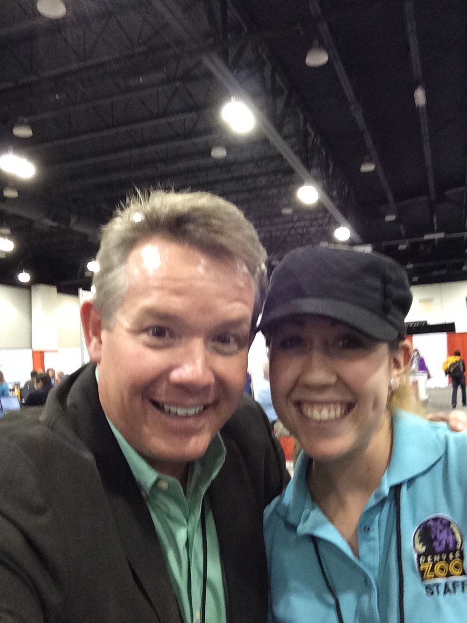 Share your #ScienceSelfie with us on Twitter. @SteveSpangler