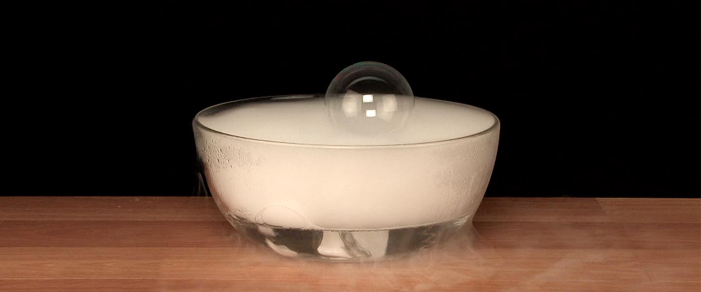 Dry Ice Floating Bubble