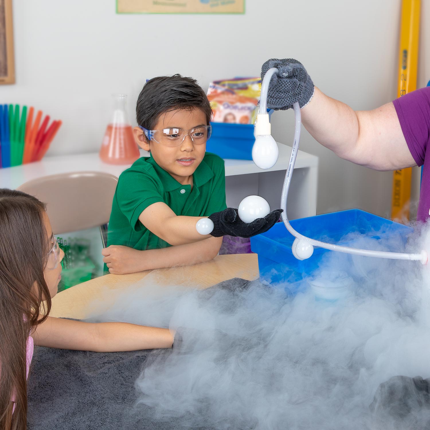 Boo Bubbles - Dry Ice Smoke-filled Bubbles