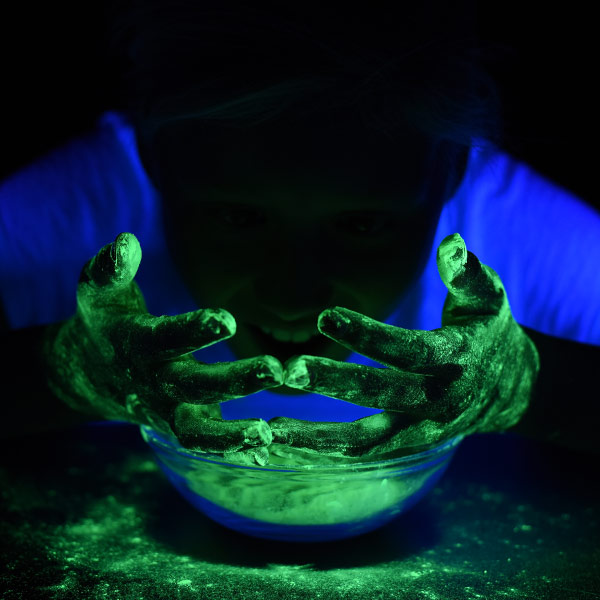 Glow Powder with Mini Black Light